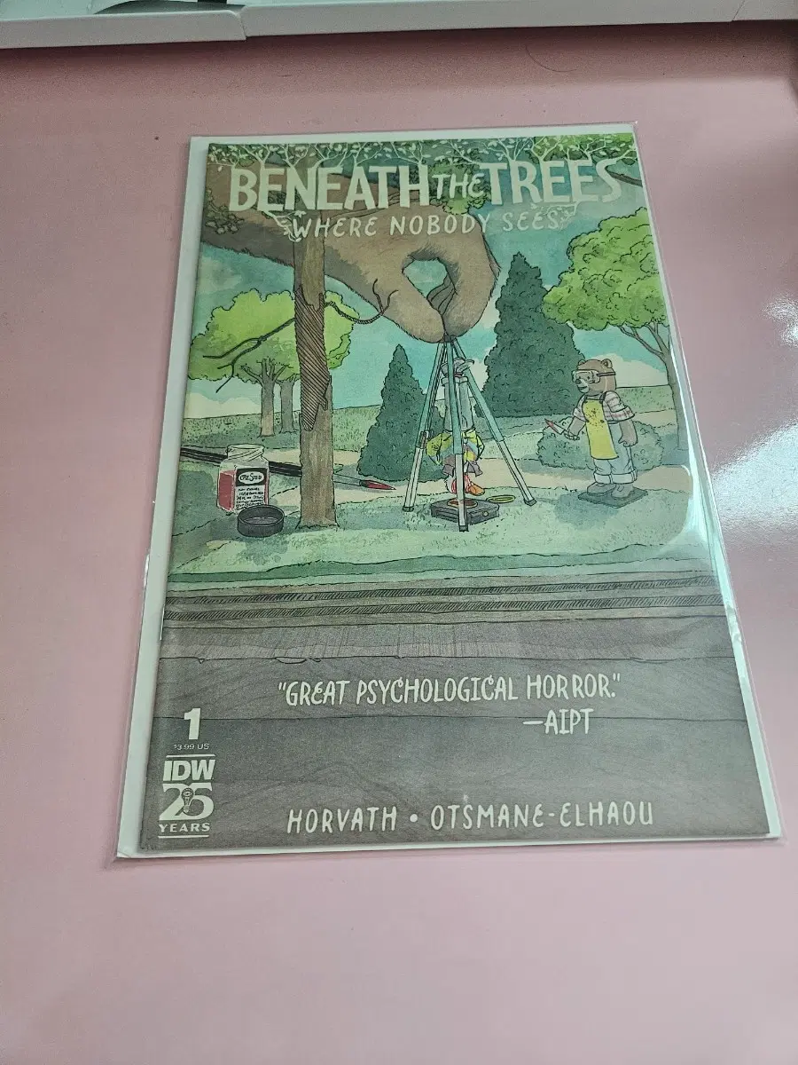 B / 2023 / Beneath the Trees Where Nobody Sees #1