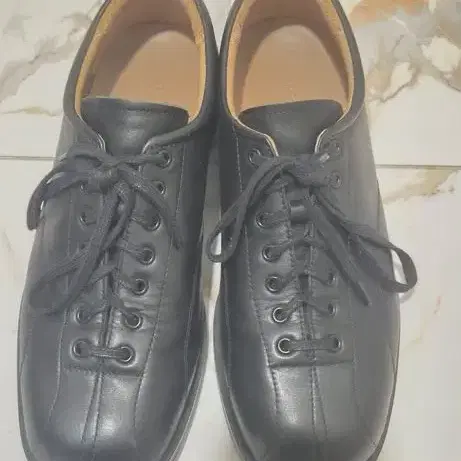 상태좋음! (260) 로스트가든 UNIFORM Sneakers Derby Black