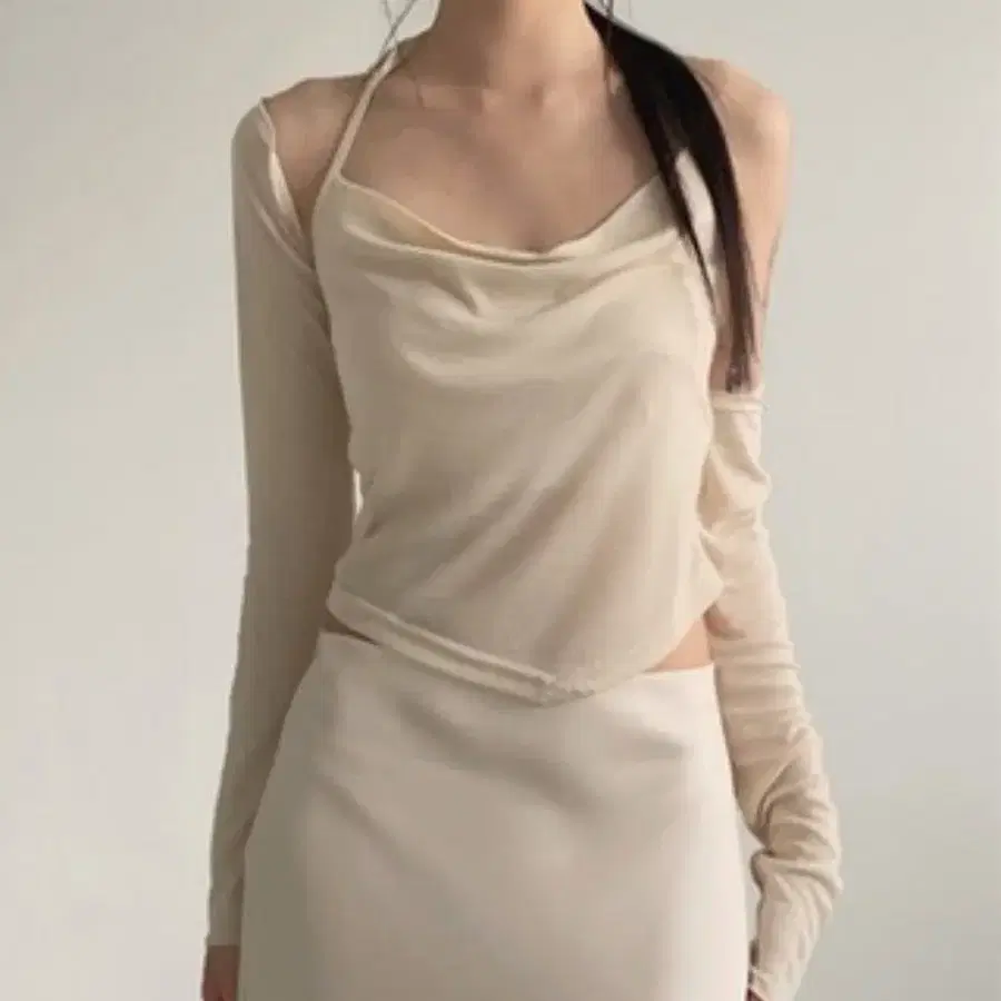 아델리오 모달 탑 세트 swan modal top set