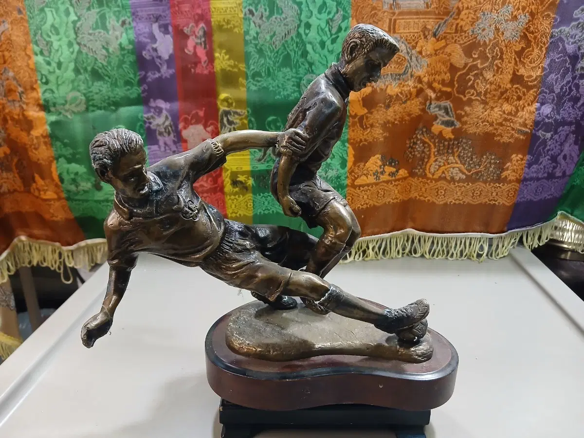 축구선수 동상 트로피