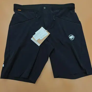 MAMMUT 마무트 숏팬츠 블랙
