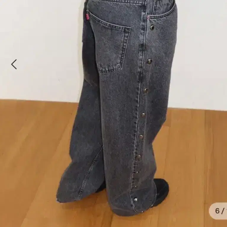mmm jeans Studded Relaxed Straight Fit Denim_Black