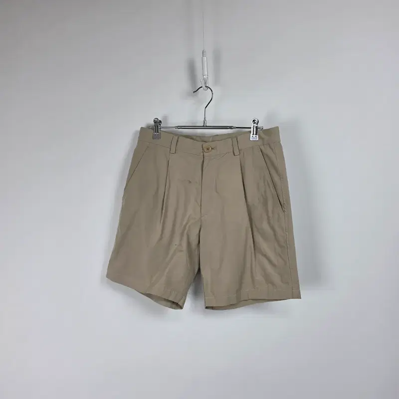 빈폴 베이지 원턱 반바지 여 30인치 260812