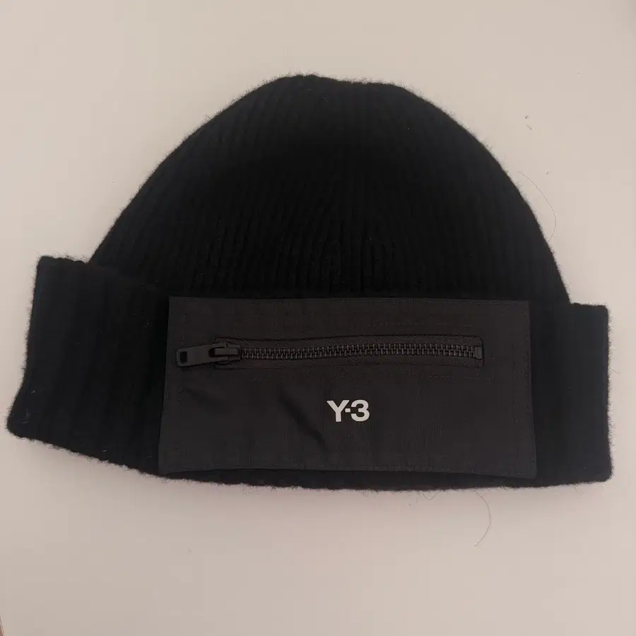 Y-3 리브드 니트 비니