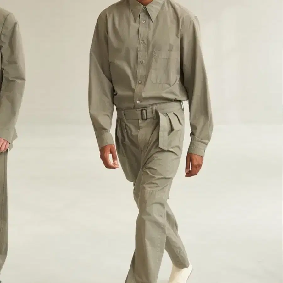 21 s/s 르메르 스트레이트 카라 셔츠 애쉬그레이 S