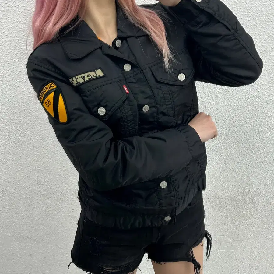 리바이스 japan 카라 블랙 패디드 자켓 M