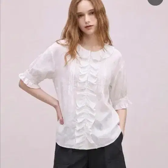 써스데이아일랜드 프릴장식오픈형블라우스