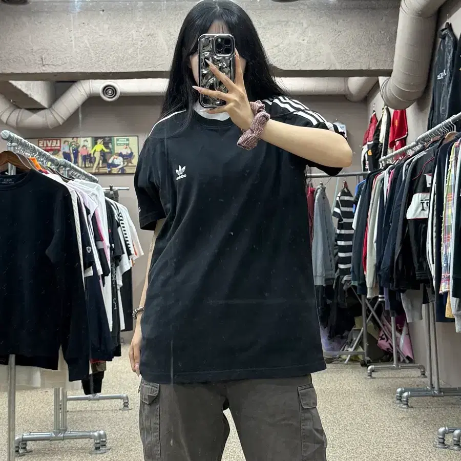 아디다스 오리지널스 반팔 티셔츠 S143