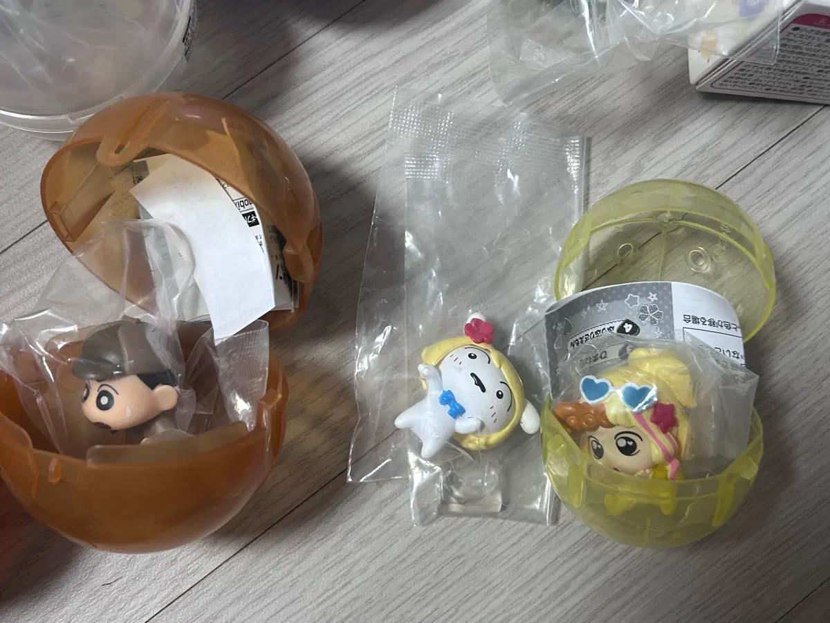 명탐정 짱구 3탄 갸루 짱아 흰둥이 가챠