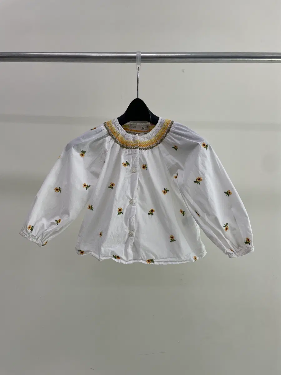 [100 110]  H&M 키즈앞버튼  귀여운 셔츠