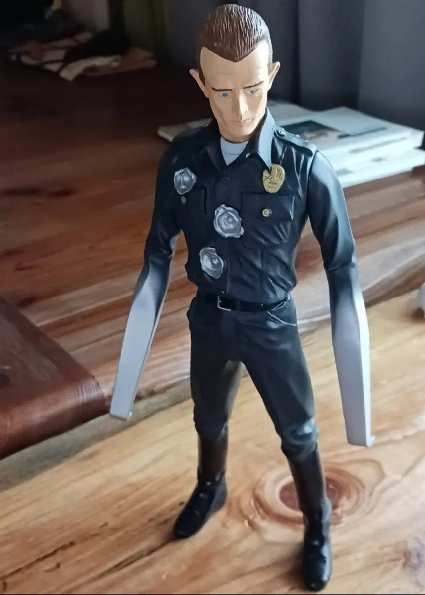터미네이터 T-800 경찰 코스프레 피규어