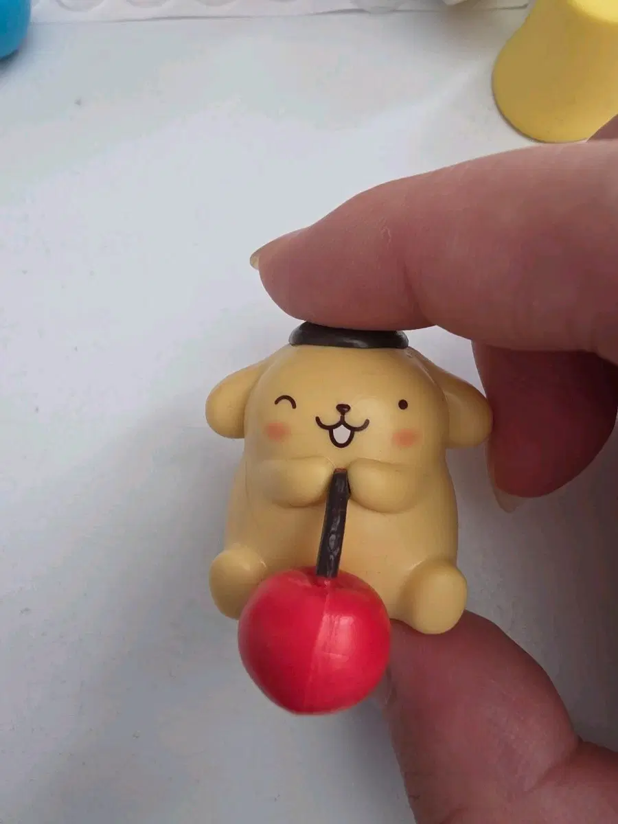 폼폼푸린 체리 가챠