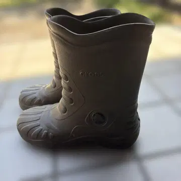 crocs 레인부츠 브라운