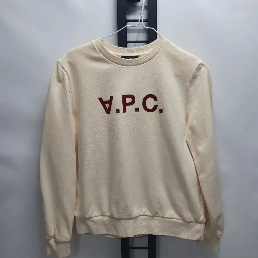 A.P.C.아페쎄 맨투맨 VPC 벨벳로고 스윗셔츠 아이보리 s
