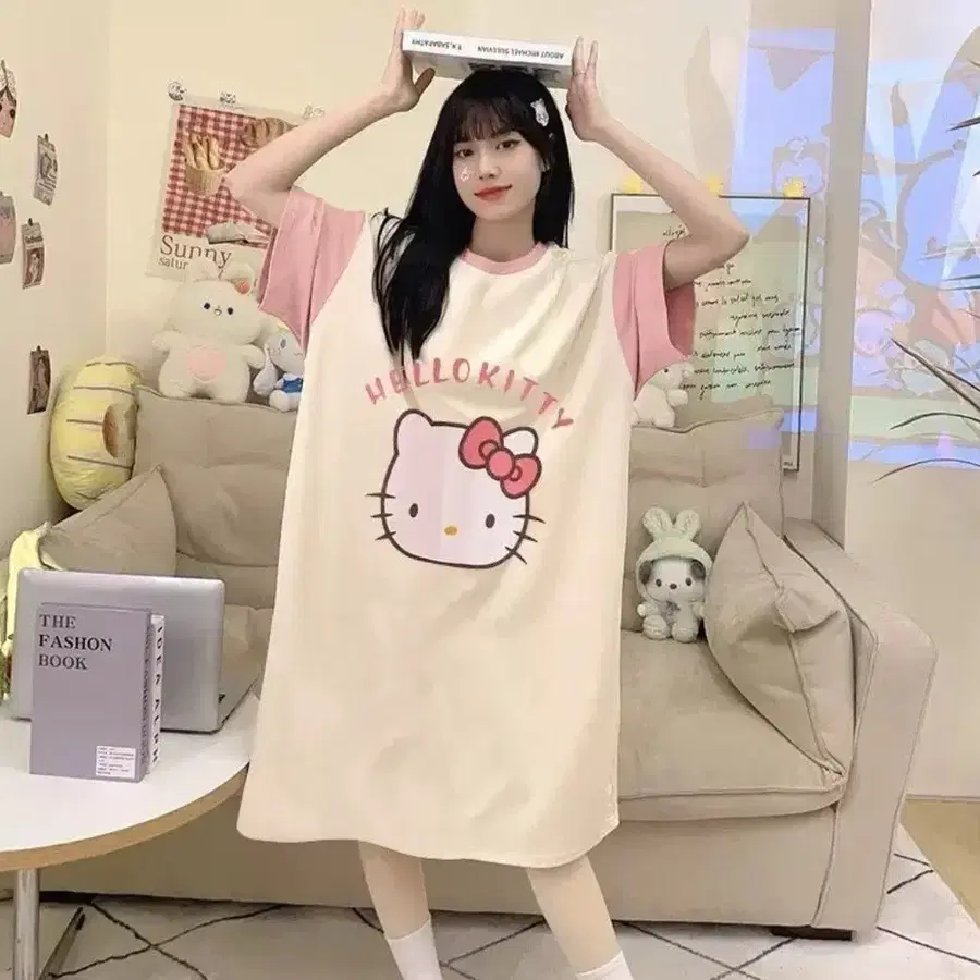 헬로키티 캐릭터 반팔 잠옷