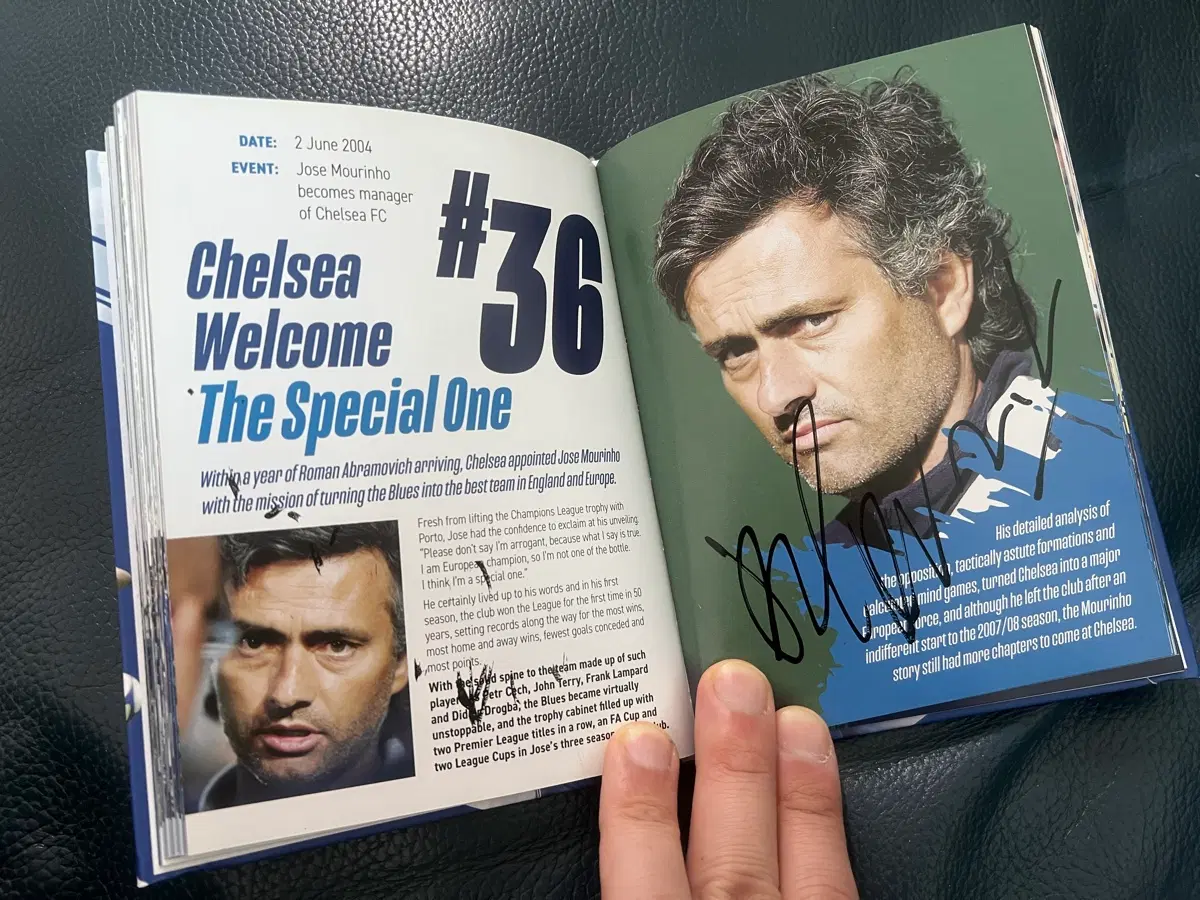 무리뉴(Jose Mourinho) 친필 사인 첼시 공식 도서 | 현장 직접 수령 | 희귀 컬렉션