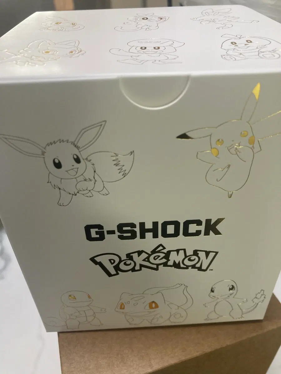 [미착용 새상품] G-SHOCK 포켓몬 30주년 한정판 GA-110PKM-7ADR