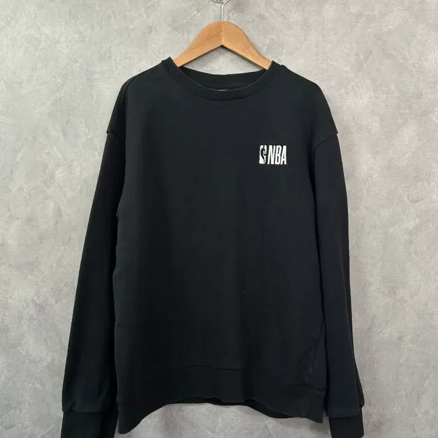 NBA 로고 맨투맨 블랙 XL 105사이즈