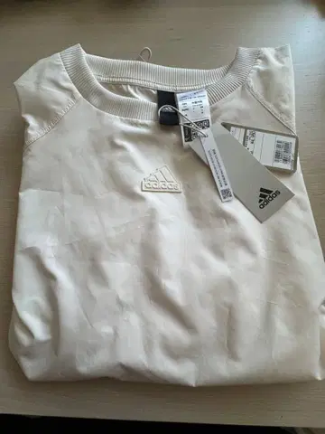 adidasT 셔츠