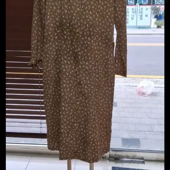 여성 플로럴 패턴 레이스 카라 원피스