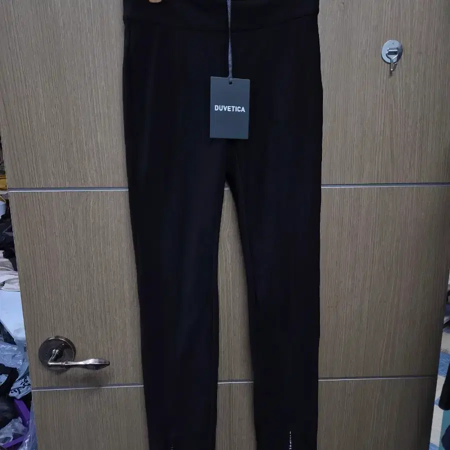 듀베티카 블랙 슬림핏 스판바지 s