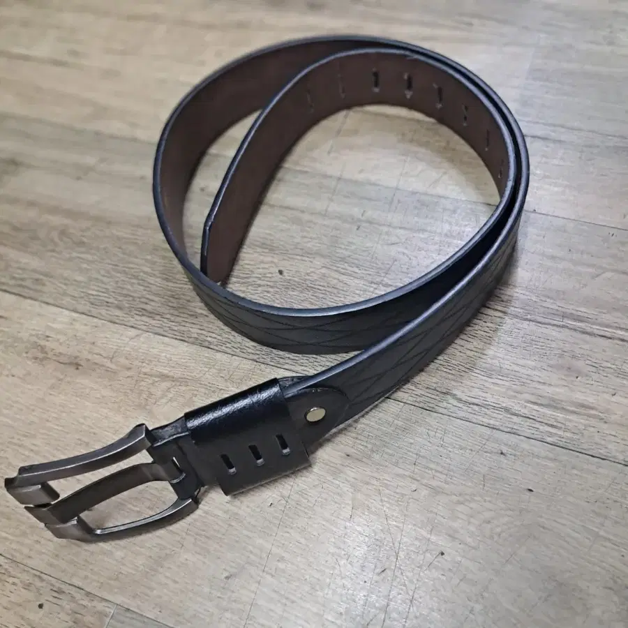 통가죽 벨트 블랙 퀼팅 버클