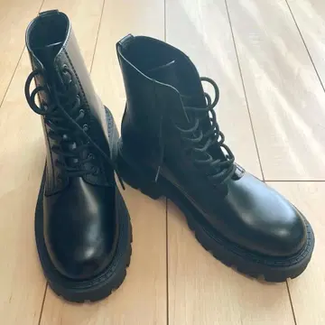 ZARA 볼륨 밑창 레이스업 부츠 27.0cm