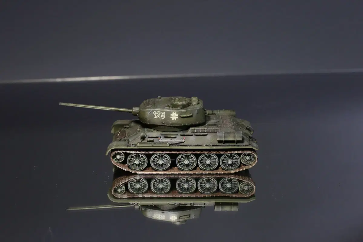 1/72 T-34/85 독일군 노획 전차모형