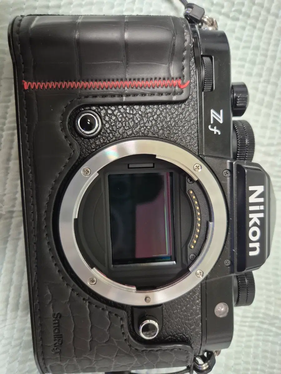 니콘 Z f 블랙 풀세트 + Z 26mm f2.8 (일괄 우대 / 개별 판매 가능)