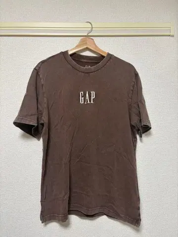 GAP 자수 로고 헤비웨이트 T셔츠