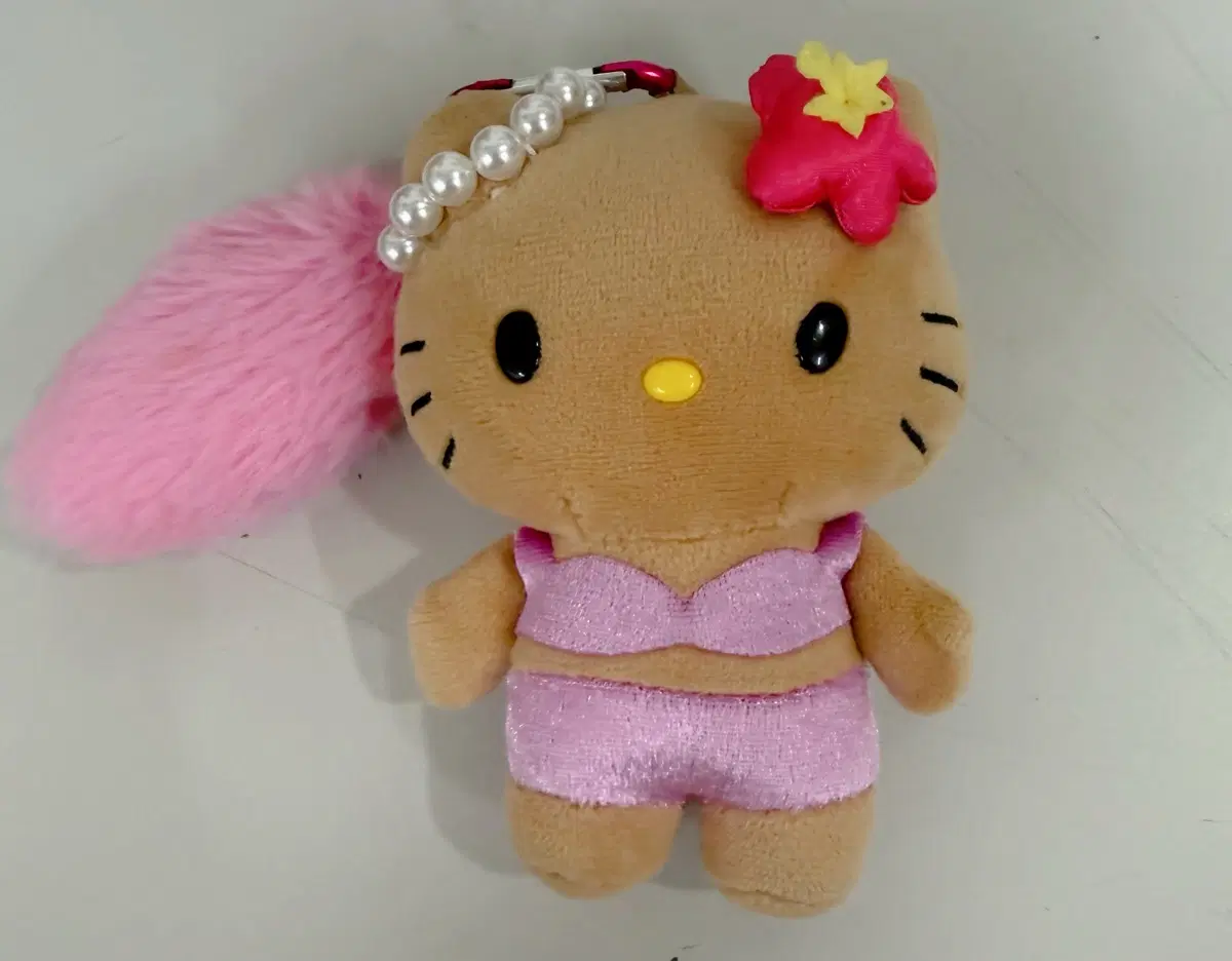 산리오 태닝 키티 갸루 비키니 키티 인형 키링 (정품)