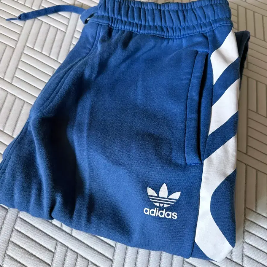 [M] 아디다스 뉴욕테이퍼 팬츠