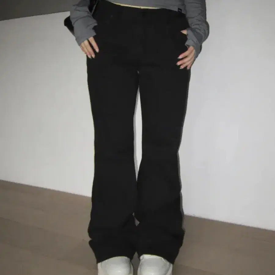 OOT 부츠컷 바지