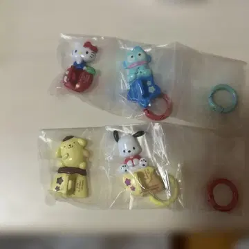 산리오 캐릭터즈 키링 행거 4종 세트