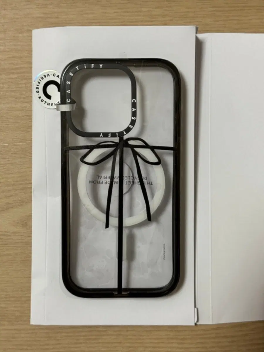 케이스티파이 아이폰 16pro wrapped in a bow 새상품