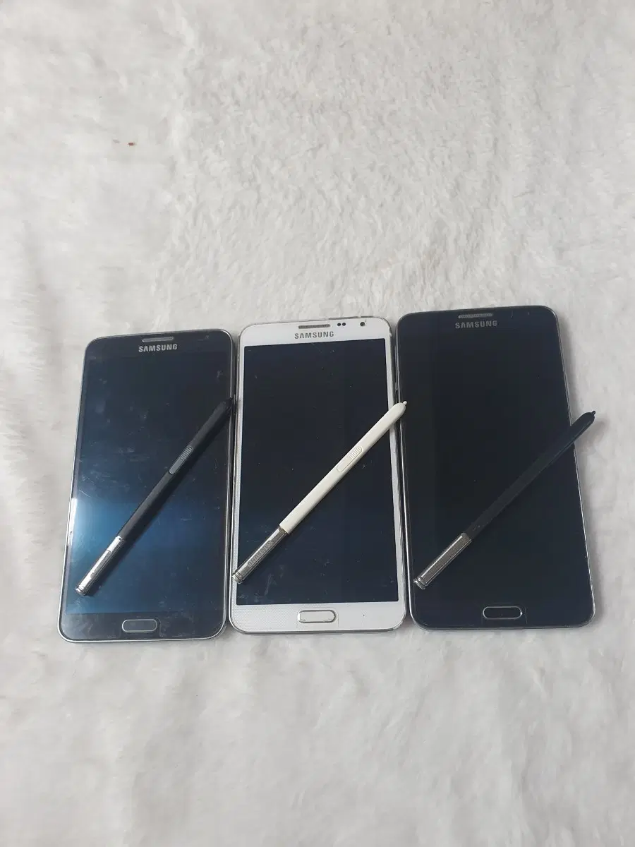 SM-N750  갤럭시노트3 네오 소장용