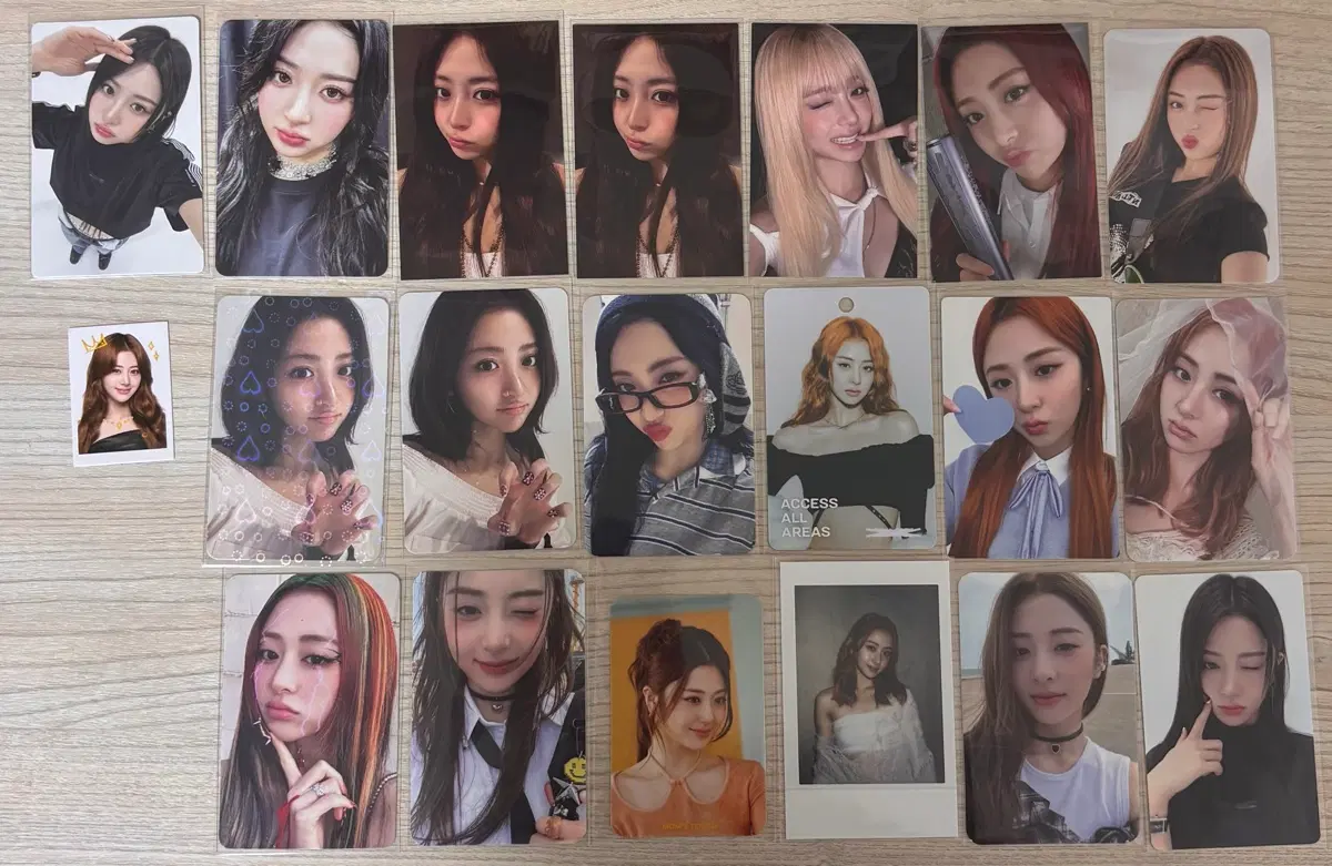 르세라핌 허윤진 포카 판매 양도