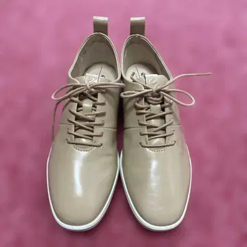 ecco 스니커즈 베이지