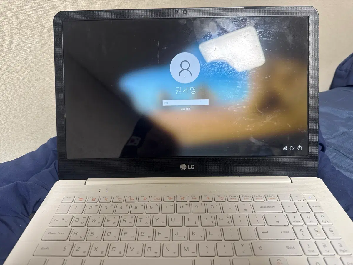 LG 노트북입니다 유튜브 편집하기 좋습니다
