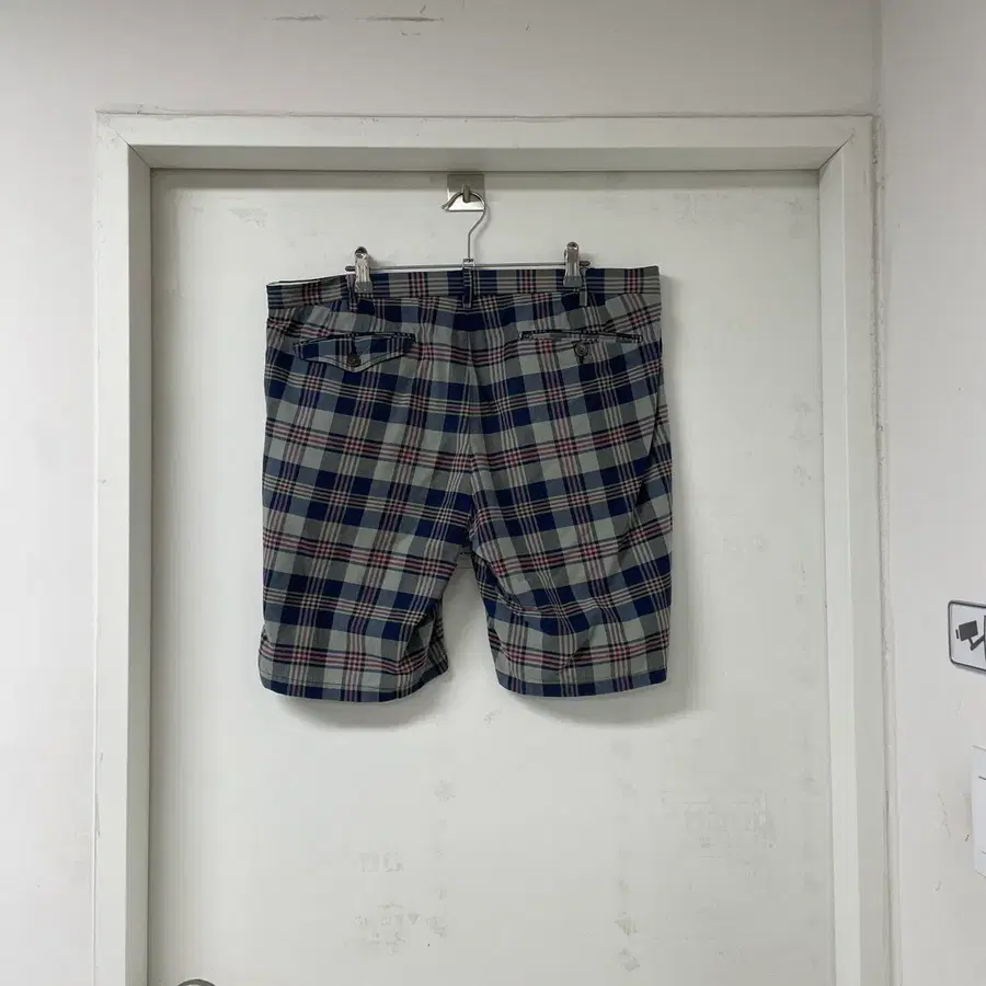 폴로 랄프로렌 체크 반바지 36