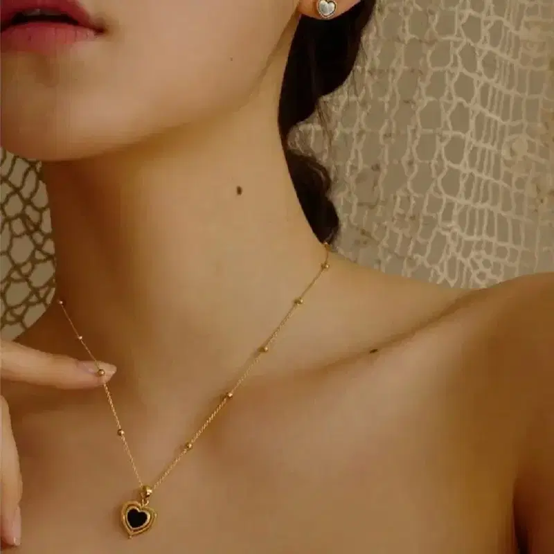 플로움 앨리스 러브 스핀 목걸이 골드 Alice Love Spin