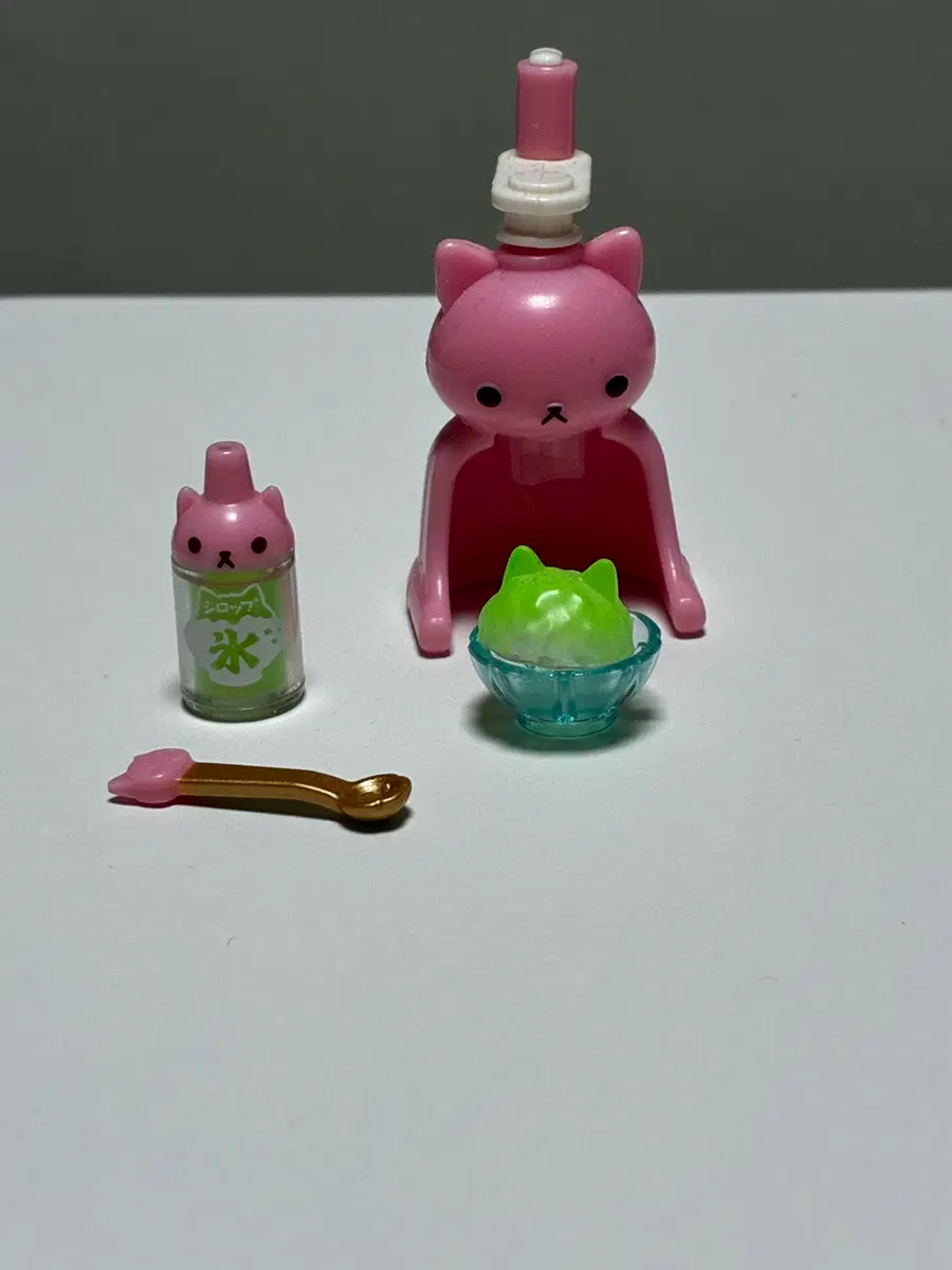 핑크 고양이 푸치토 키덜트 가챠