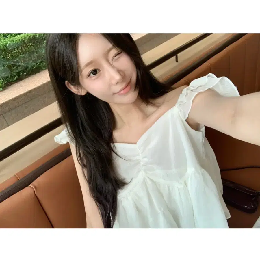 [새상품{VENOIX 베누아 이픈 블라우스 아이보리 브라운 하객룩 휴양지