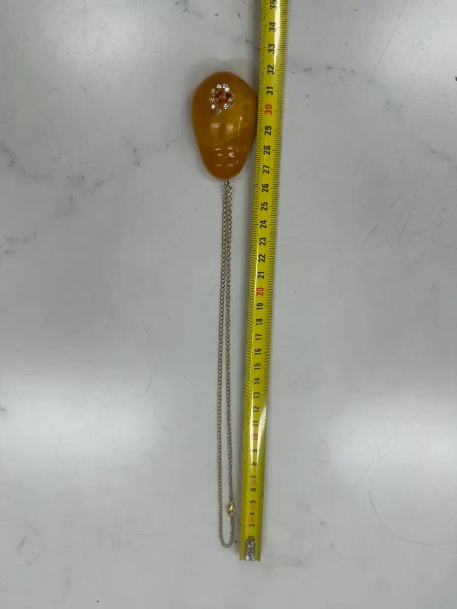 [대형 천연 호박] 에메랄드 큐빅 빅 펜던트 목걸이 (45cm) / 미사용 새상품 판매합니다