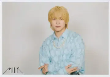 M!LK 62번째 요시다 진토 브로마이드 1