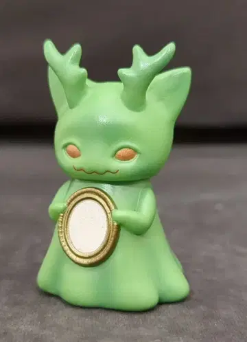 MEDICOMTOY VAG 10th ANNIVERSARY 1 hinatique GHOST MORRIS 그린