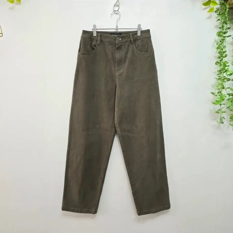 써스데이아일랜드 23'FW 배기핏 스판 팬츠
