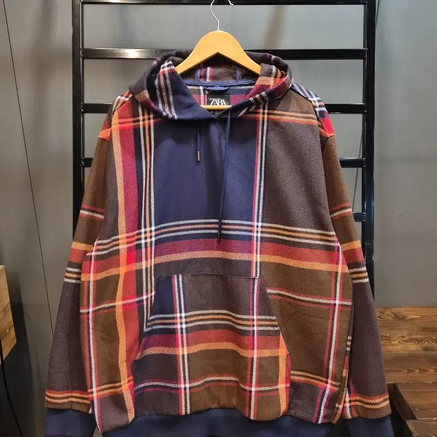 [L] 자라 ZARA 타탄체크 오버핏 기모 후드티 네이비 브라운 2.9