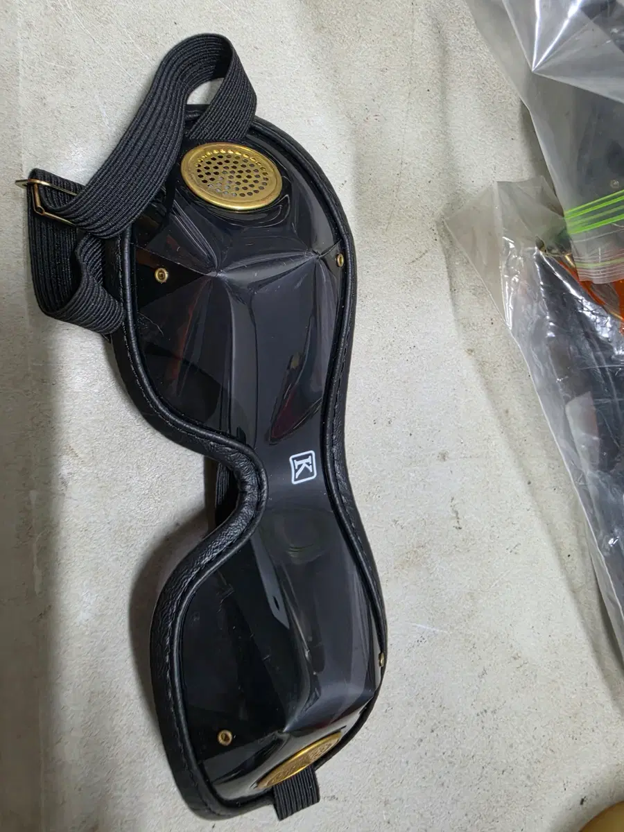 오리지날 레이스 스모크 고글 Race Goggles Smoked