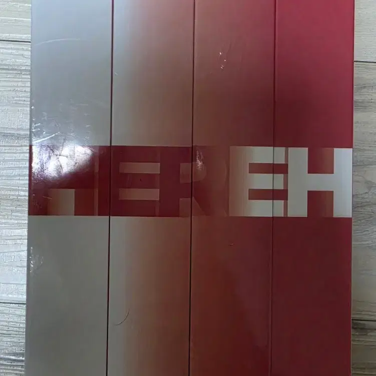 아이유 2024 월드 투어 콘서트 HEREH DVD 블루레이 세트